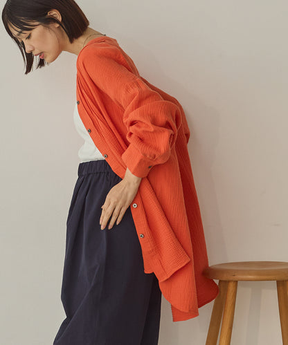 ダブルガーゼ製品洗いピンタック裾ラウンドシャツ[1325-4107]