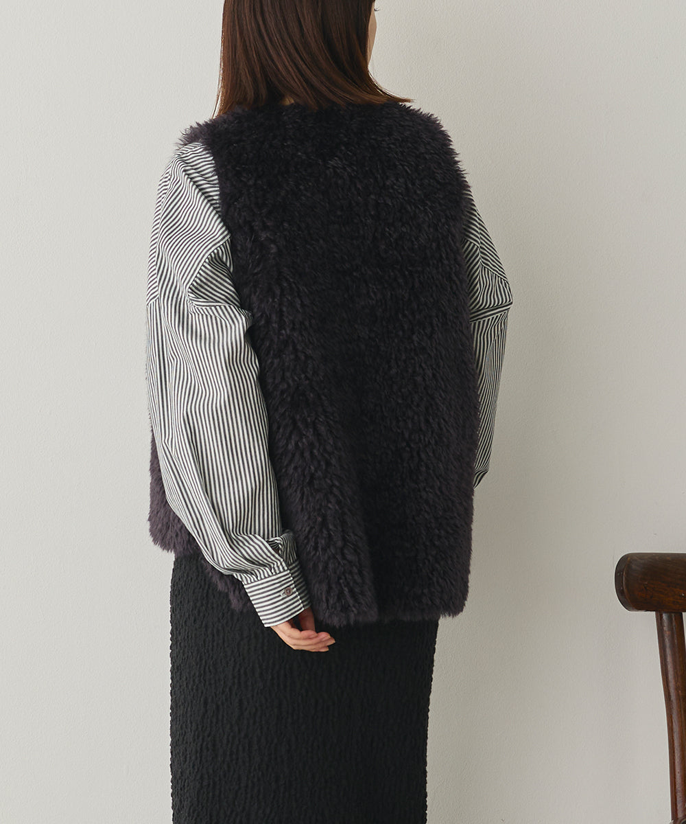 プードルファーリバーシブルベスト[1325-9005] – Sans Souci 34＋