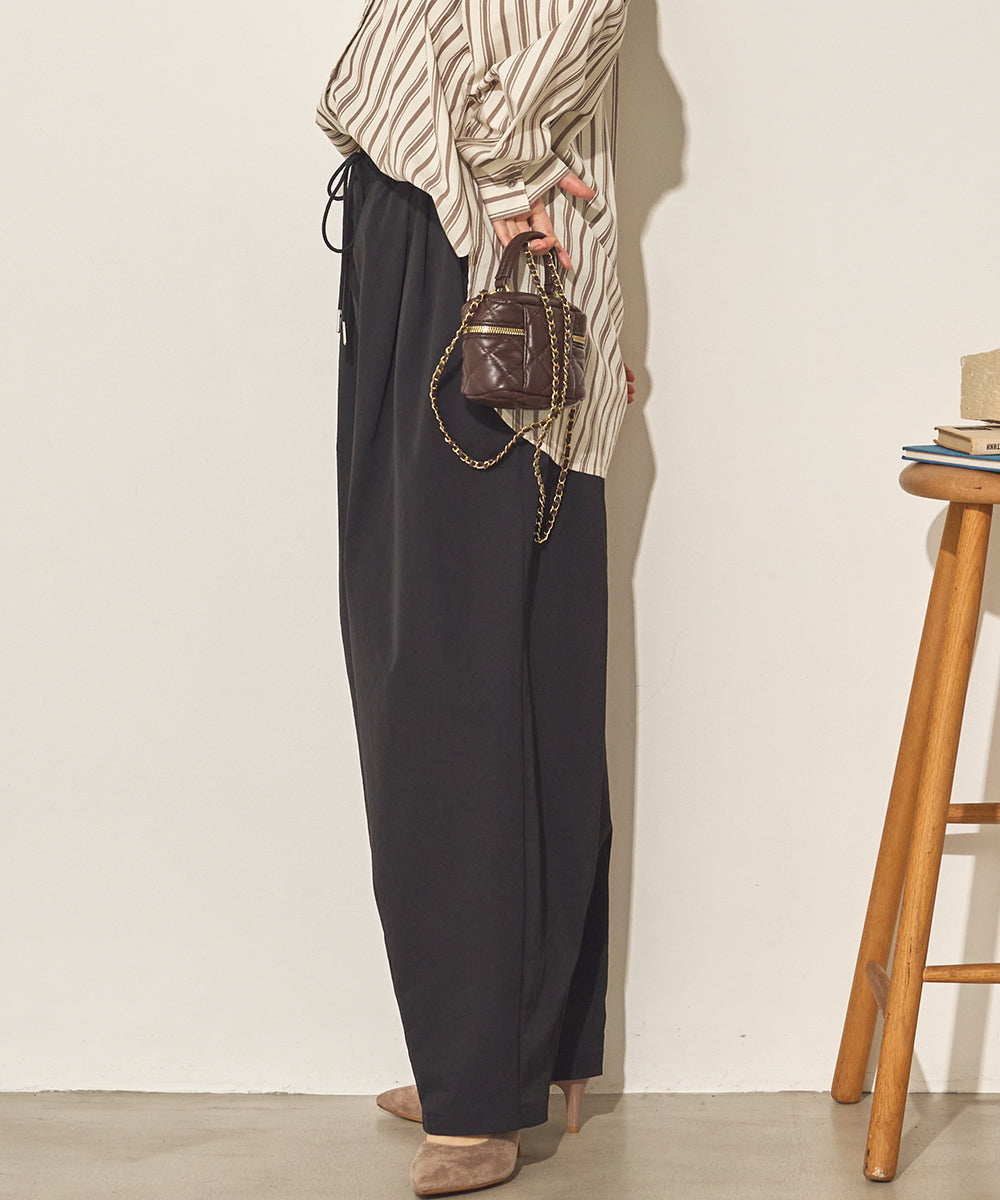 撥水シワ加工 ストレッチタックワイドコクーンパンツ[31211-1136]